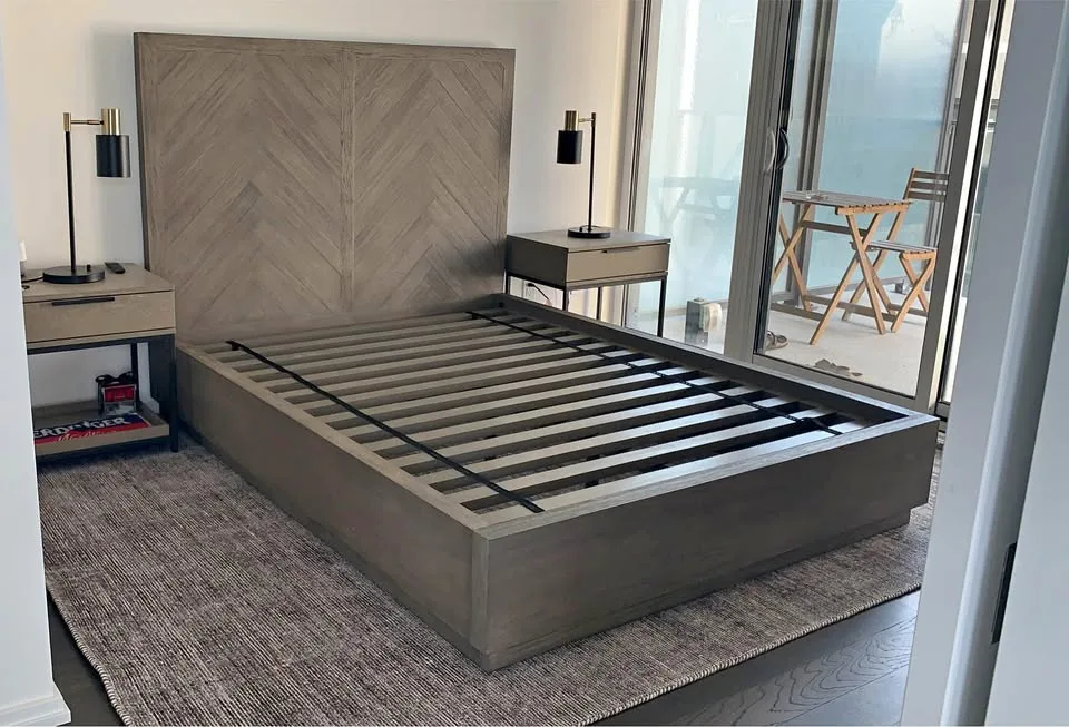 Queen Bed RH With Herringbone Headboard Grey Oak thumbnail