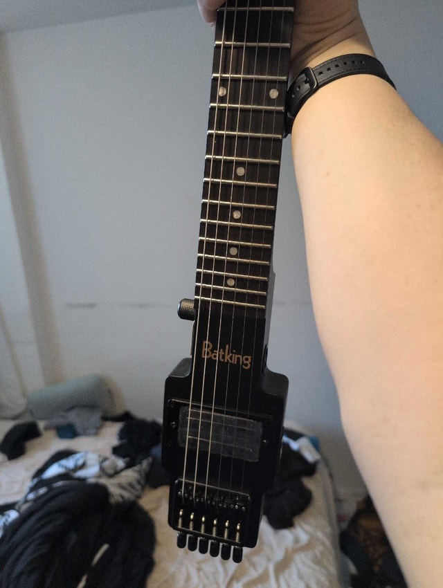 Batking Travel Guitar with Gig Bag (some wear) - photo 5