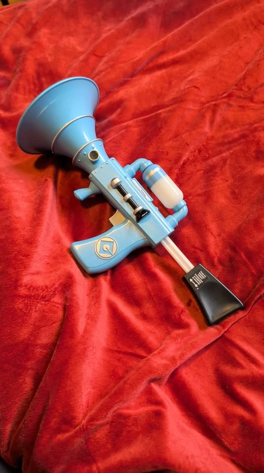 Despicable Me Toy Blaster - photo 4