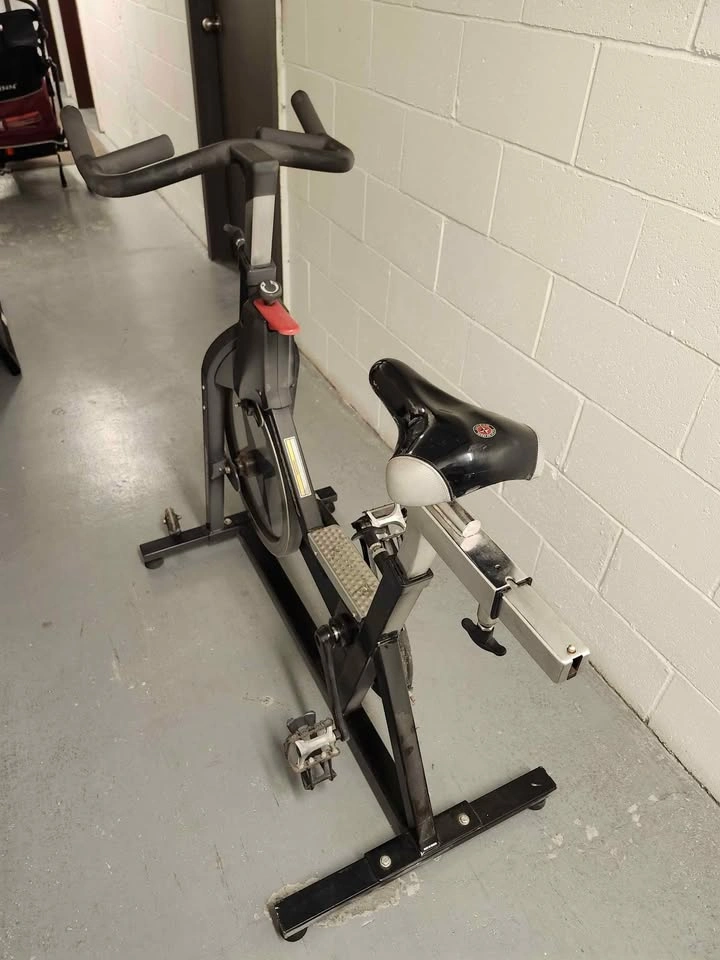 Exercise Bike (Schwinn Quality) - photo 3