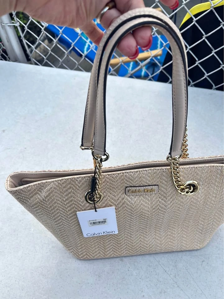 Calvin Klein Tote Bag - Pick up Only