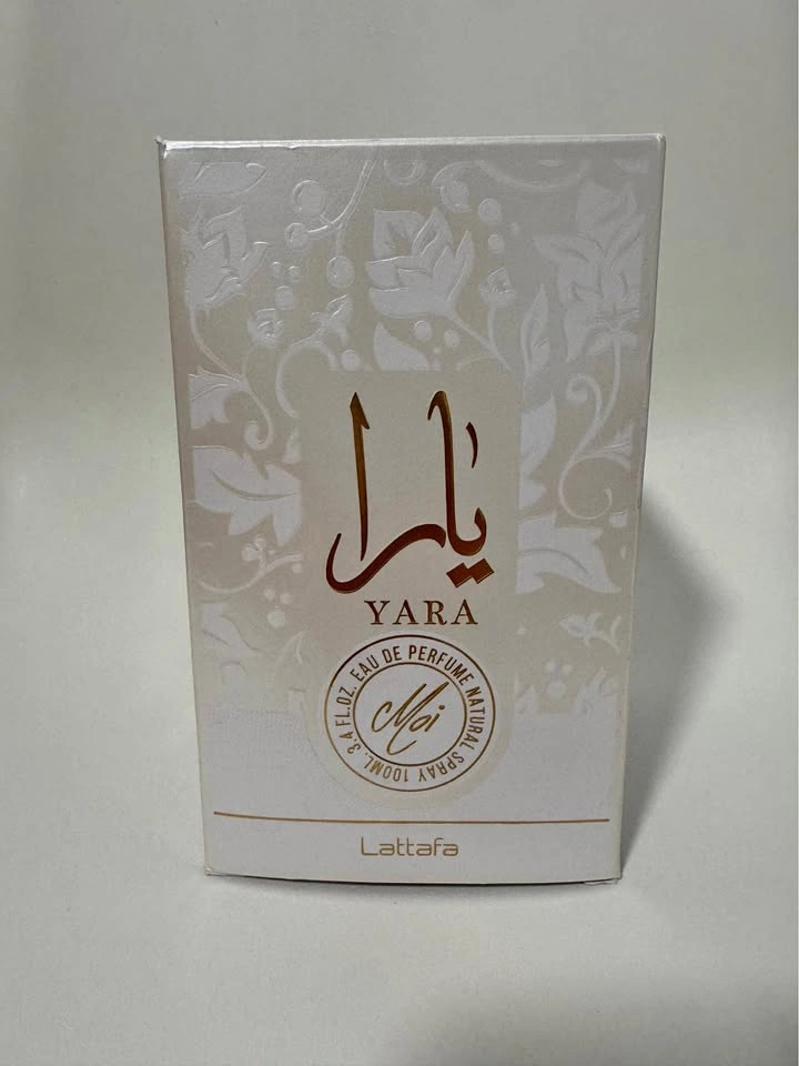 Lattafa Yara Moi Parfum 100mL