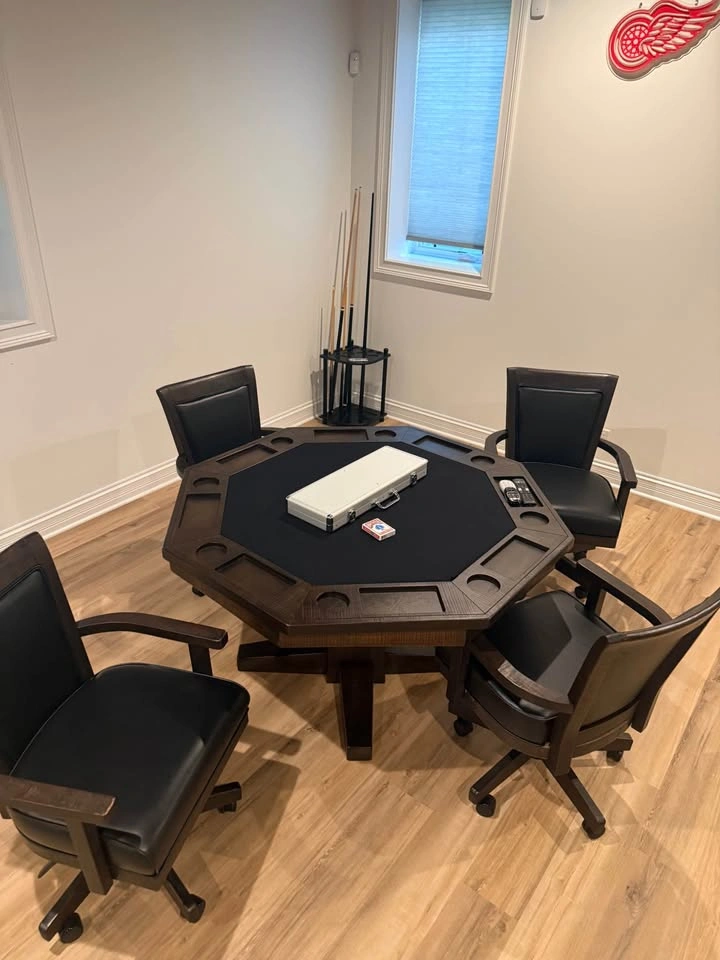 54” Poker Table w/ Reversible Top - photo 4