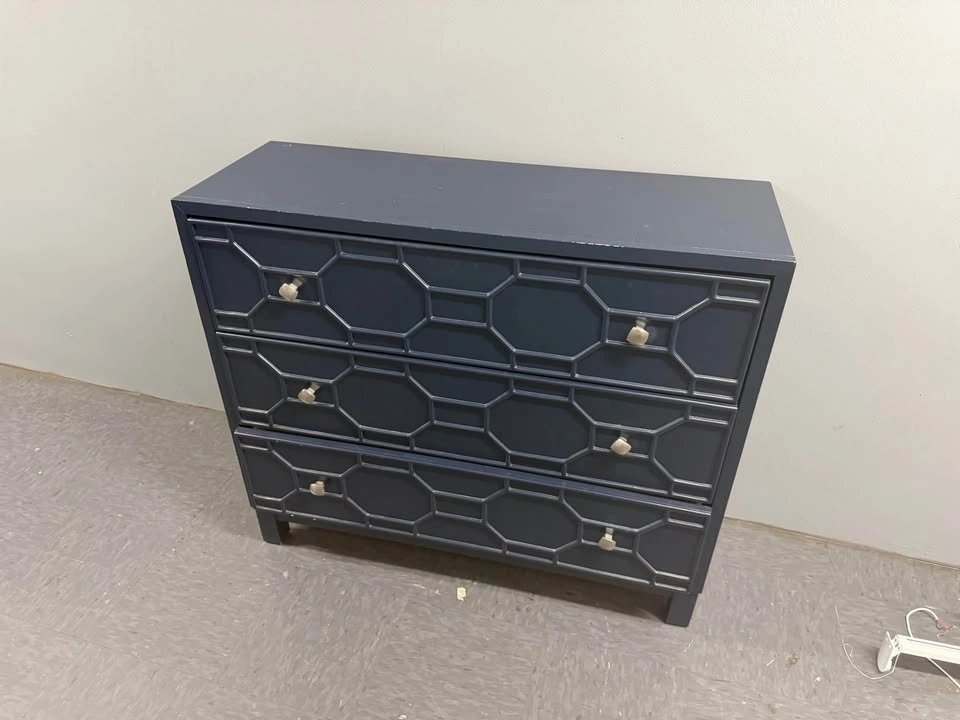 dresser - photo 2