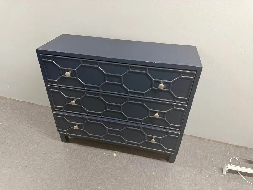 dresser - photo 3