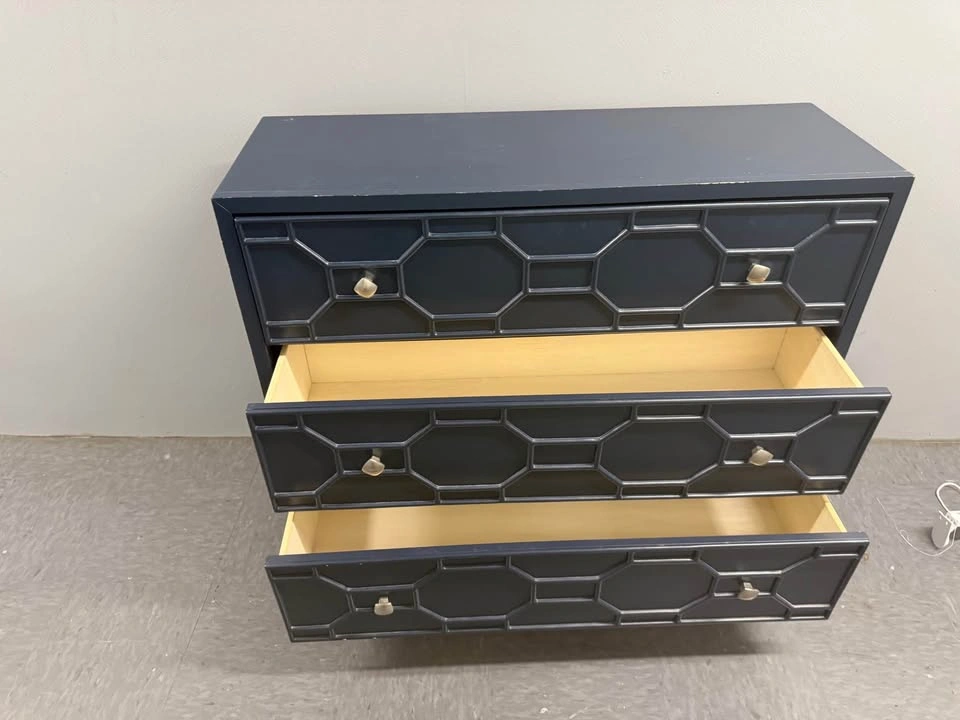 dresser - photo 5
