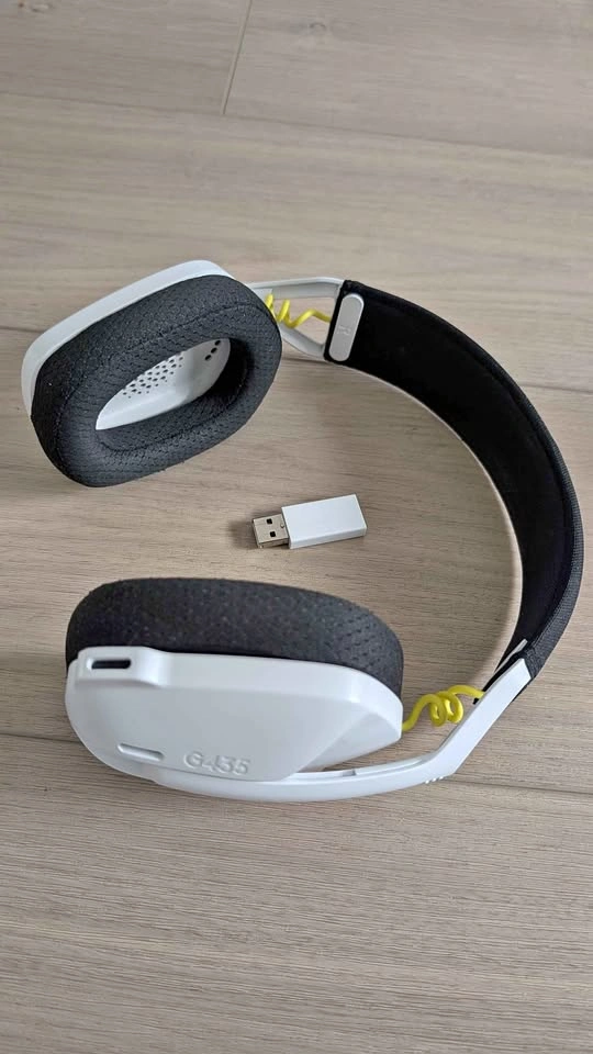 Logitech G435 Lightspeed Wireless Gaming Headset (White)