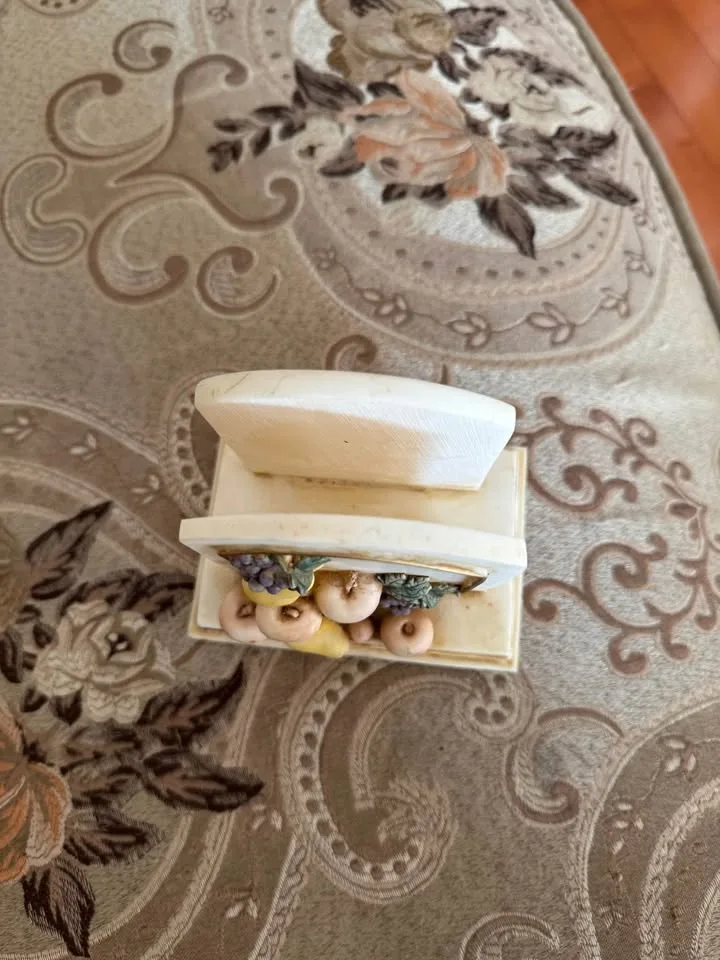 Napkin Holder image indicator(2)