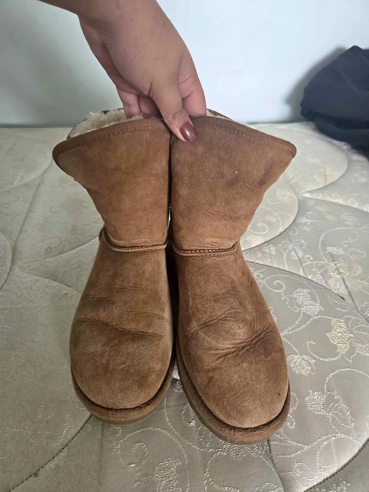 Ugg-Style Boots Size 9