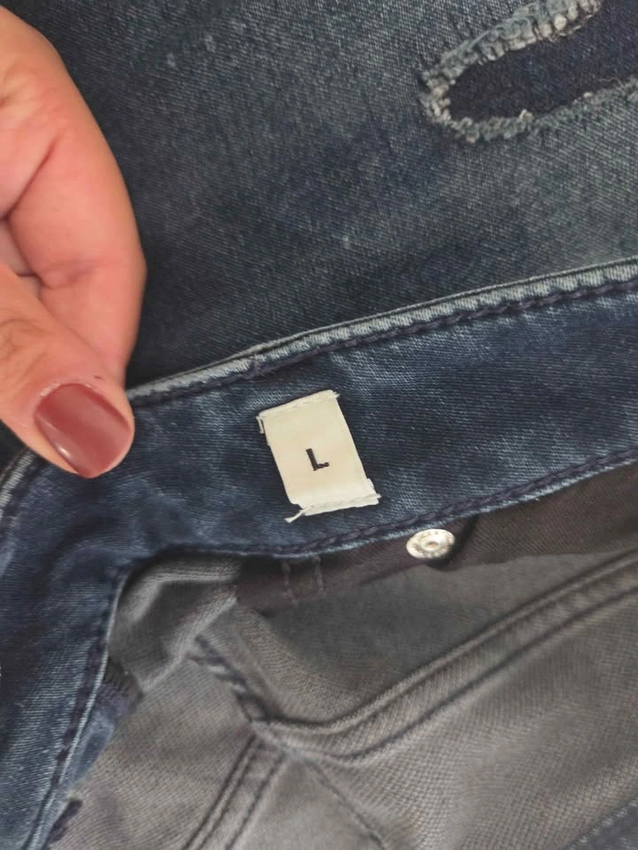 Ripped Jean Shorts Size L - photo 2