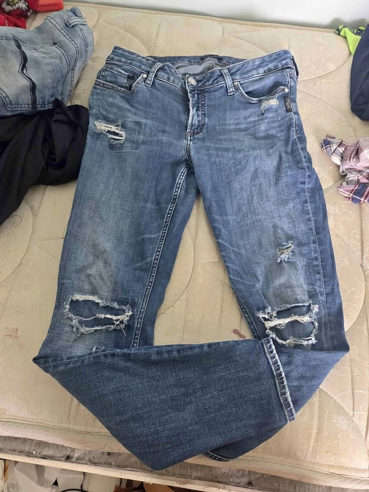 Silver Jeans Ripped Skinny Jeans