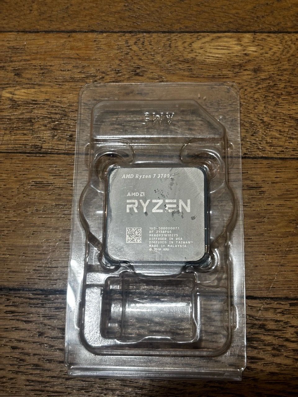 AMD Ryzen 7 3700X