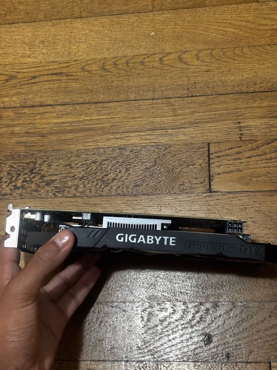 Gigabyte GeForce GTX dual-fan graphics card - photo 2