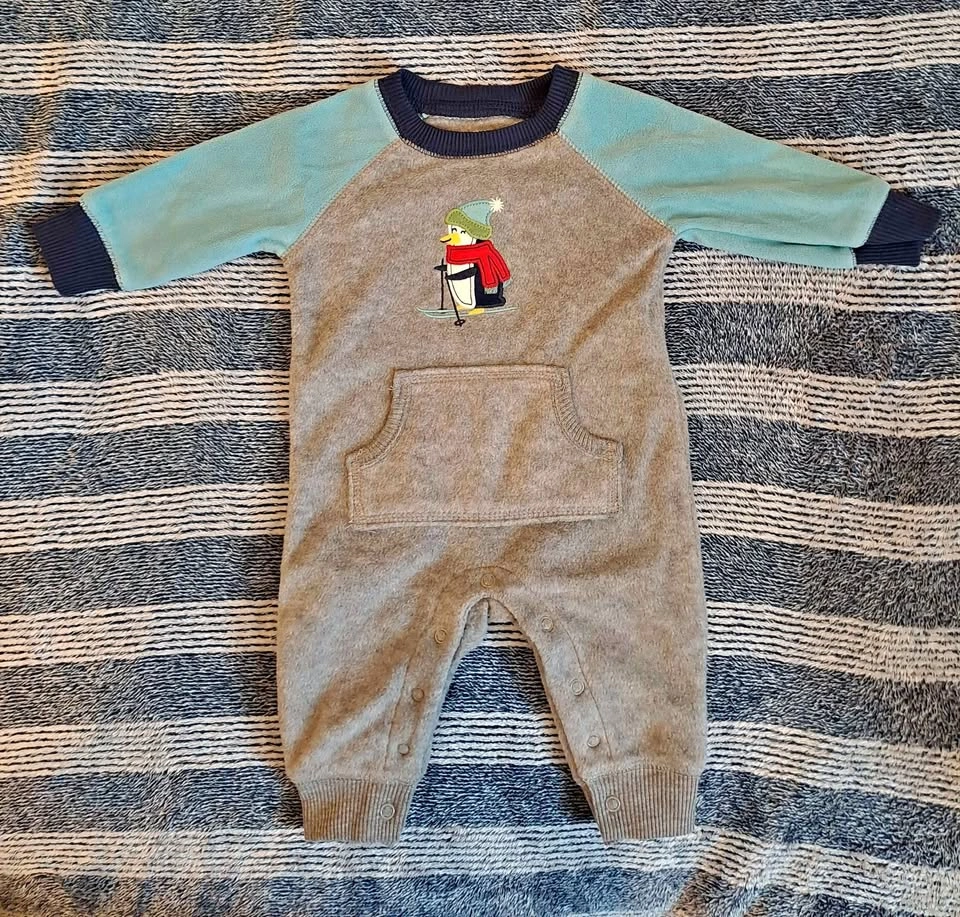 Carter's sleeper (new) (3m)