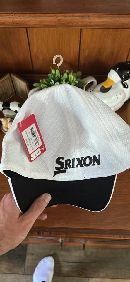 BNWT golf hats - photo 2