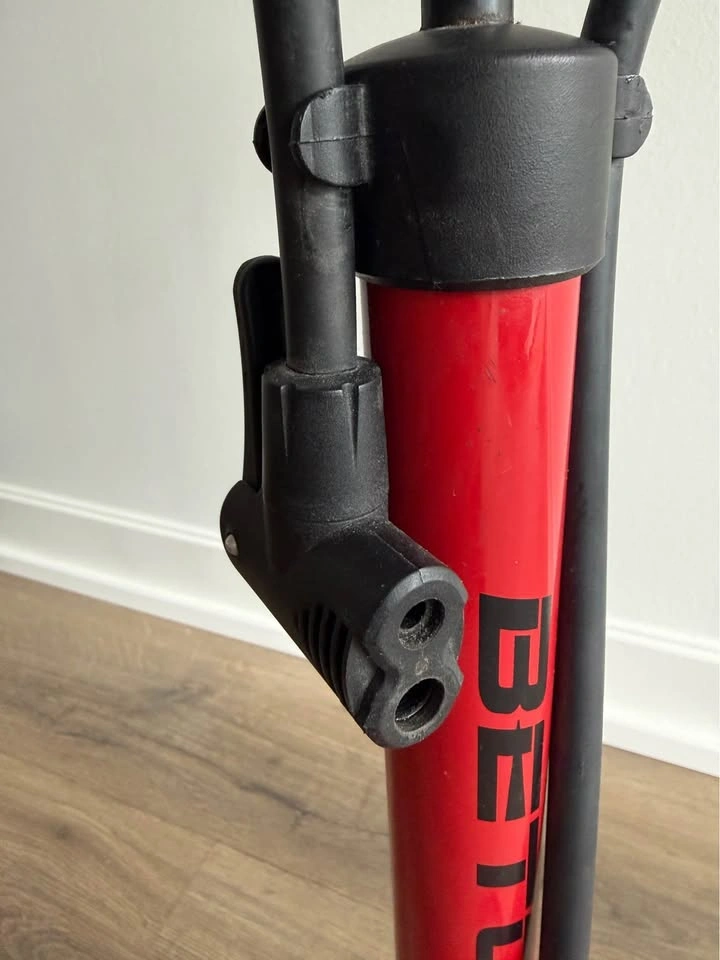 Beto bicycle floor pump - photo 4