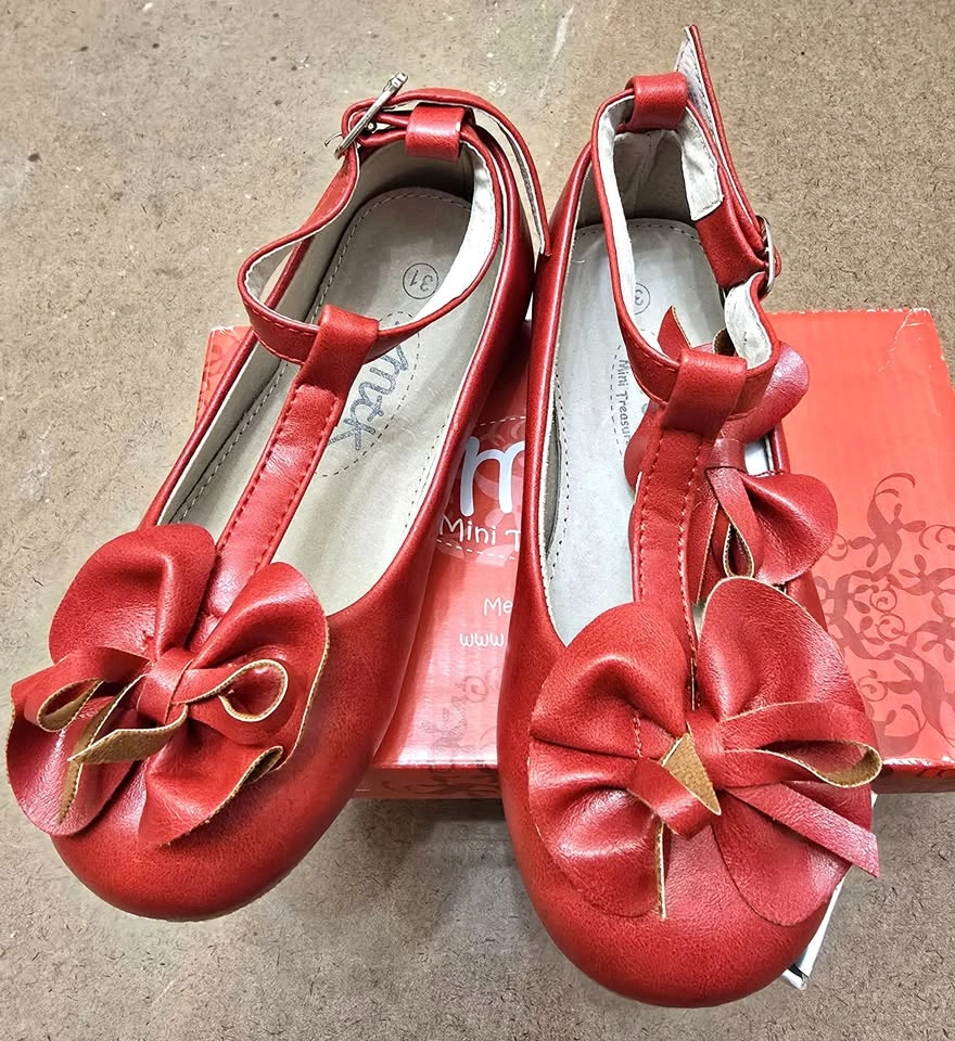 Mini Treasure Kids Red T-Strap Bow Flats- Girls' Shoes Size 31