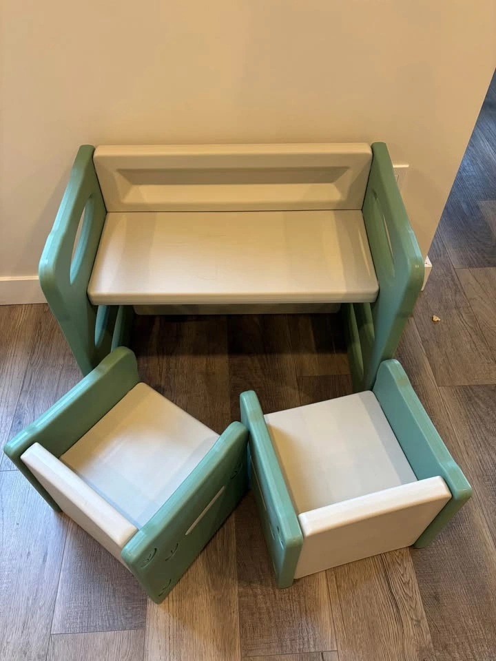 Kids Table and Chairs - photo 3