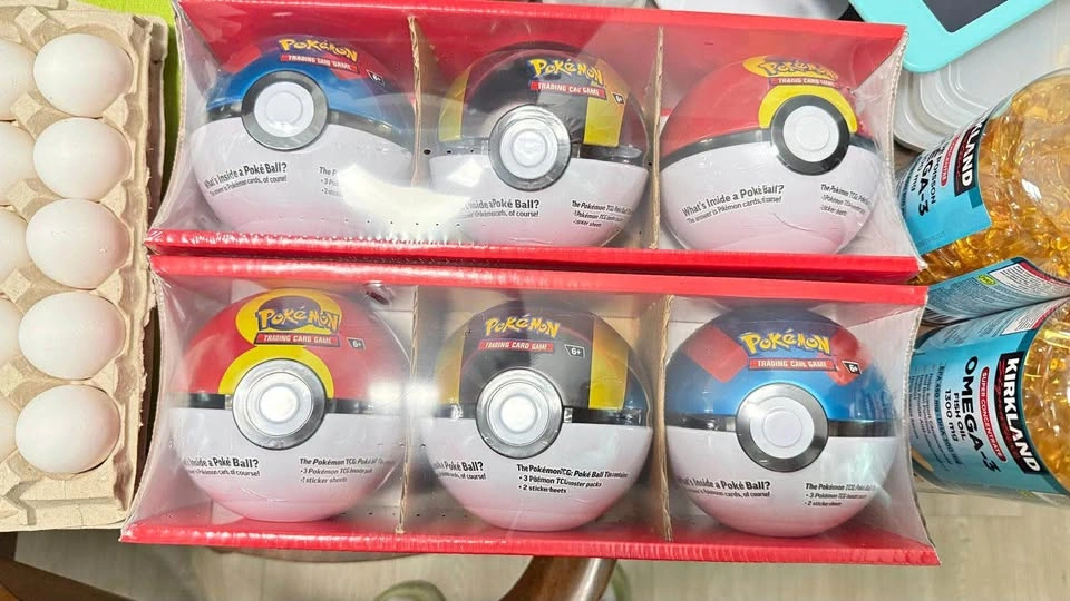 Pokémon TCG Poké Ball Tin 3-Pack Sets