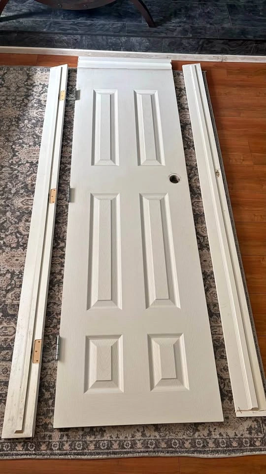 6-Panel White Interior Door with Frame 24" x 80"