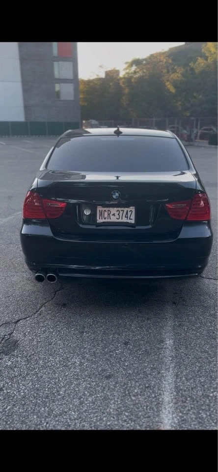 2011 BMW 3 Series · 328i xDrive Sedan 4D - photo 3
