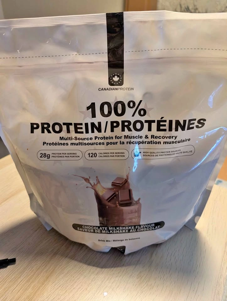 Canadian Protein 100% Protein Chocolate Milkshake