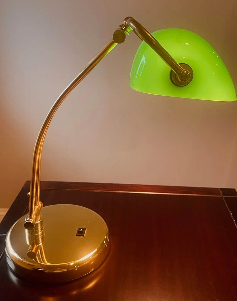 Vintage Emeraldlite Bottle Green Glass Brass Bankers Lamp - photo 3