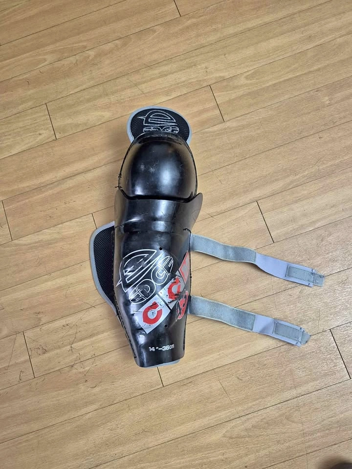Ccm leg/shin guard both leg 14"-36cm