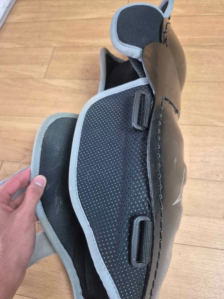 Ccm leg/shin guard both leg 14"-36cm - photo 3