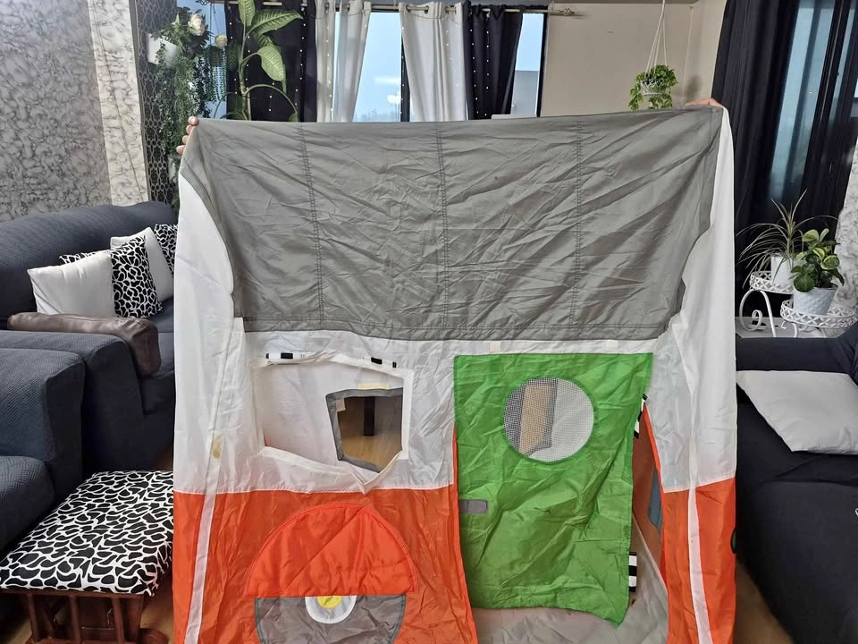 Children's Camper Play Tent with Poles
