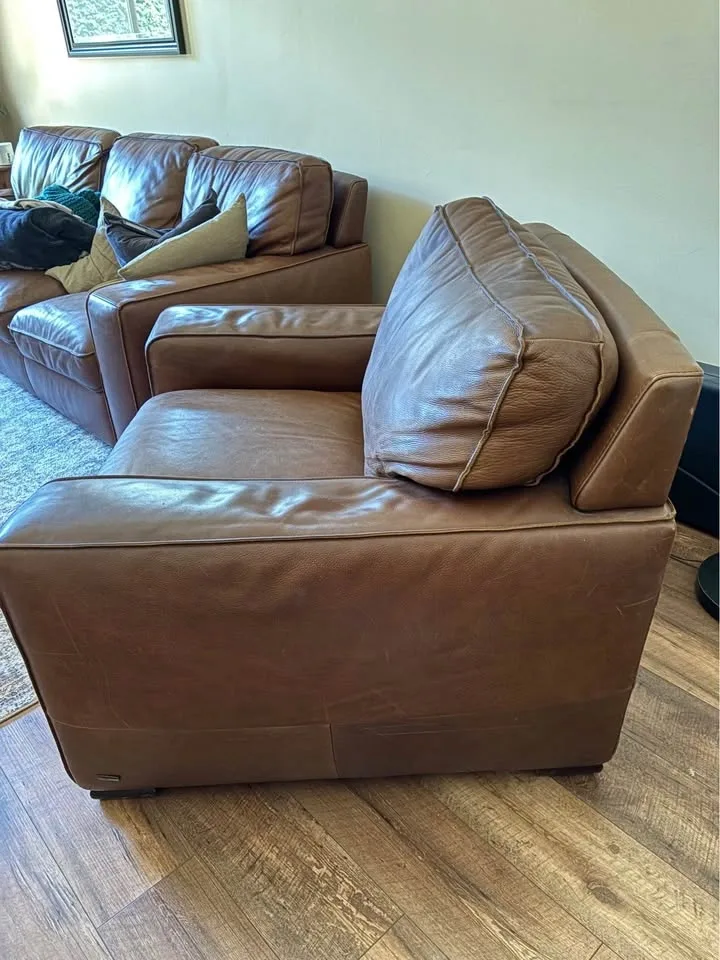 Natuzzi Leather Armchair - photo 2