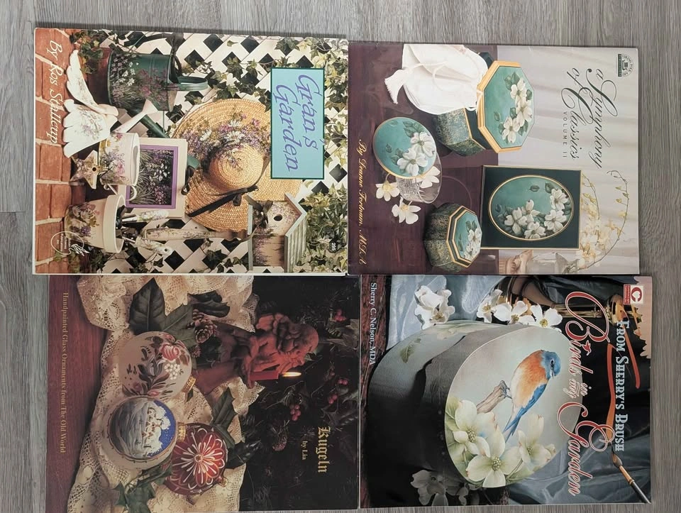 Lot of 11 Decorative Painting and Folk Art Instruction Books - photo 3