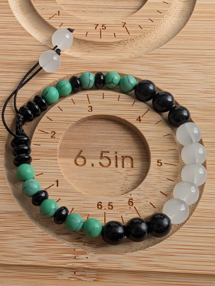Adjustable Howlite, Onyx, and Moonstone Bead Bracelet - photo 3