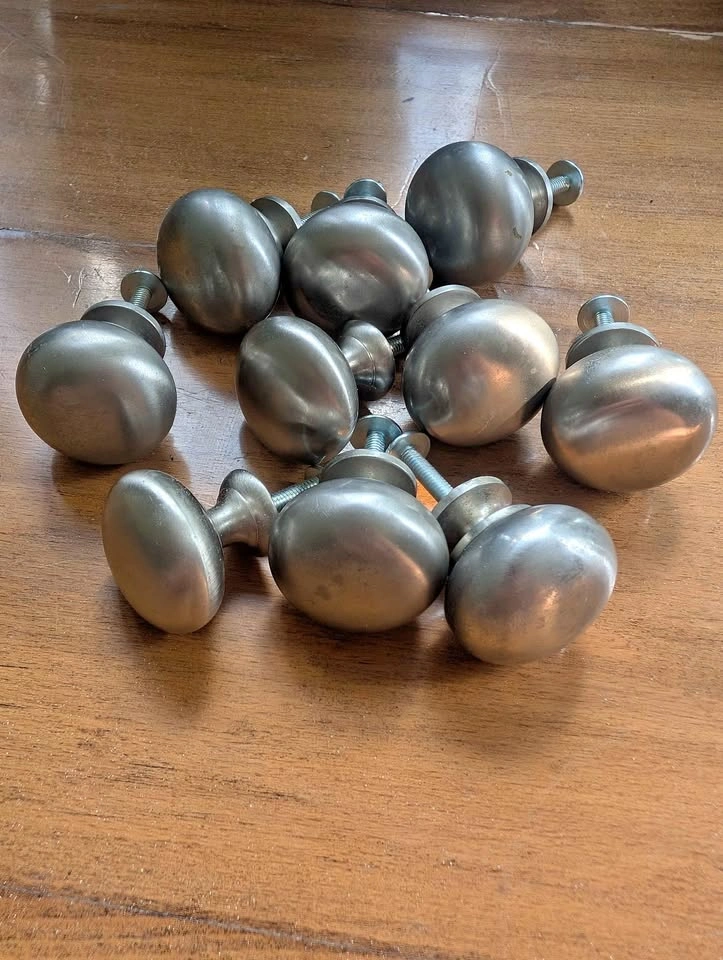 Set of 10 Brushed Nickel Cabinet Knobs
