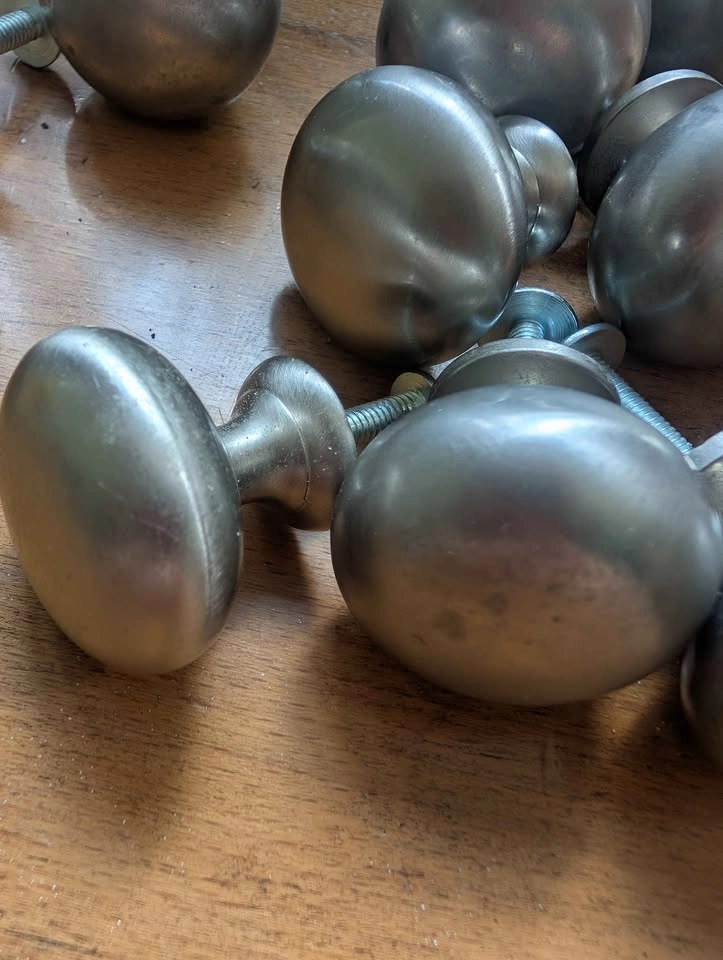 Set of 10 Brushed Nickel Cabinet Knobs - photo 2