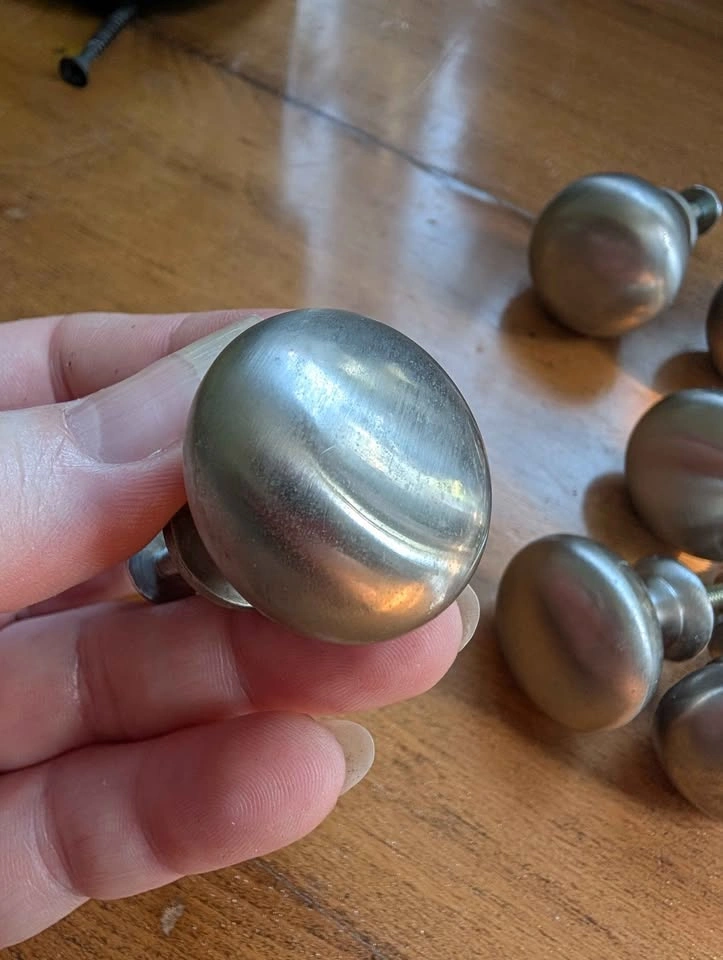 Set of 10 Brushed Nickel Cabinet Knobs - photo 3
