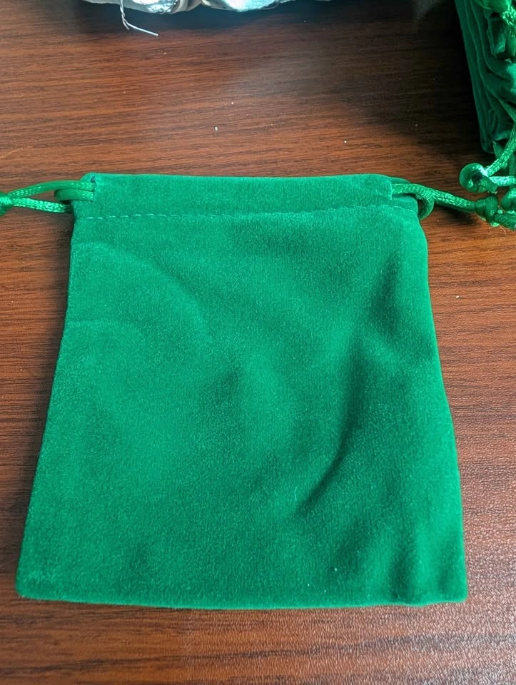 5 Green Velvet Drawstring Pouches 4x5 Inch - photo 2