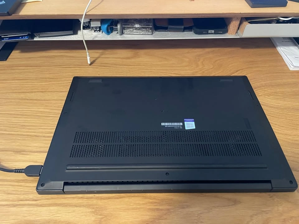 Lenovo Thinkpad P1 Gen 3 - photo 3