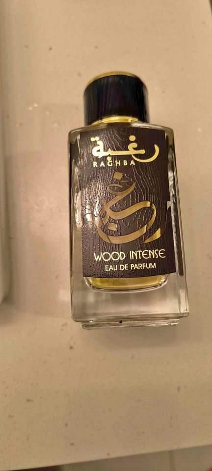 Lattafa Raghba wood intense eau de parfum