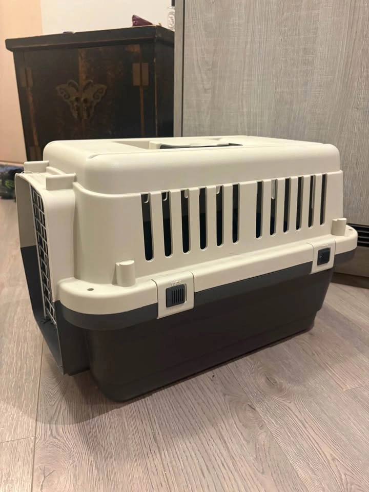 Hard-Shell Pet Carrier / Dog & Cat Travel Crate - photo 5