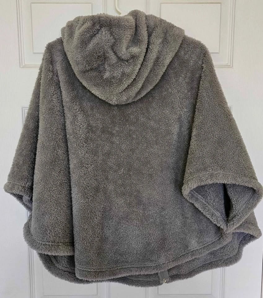 La Vie en Rose Plush Fleece Hooded Zip-Up Poncho Jacket - Women' - photo 2