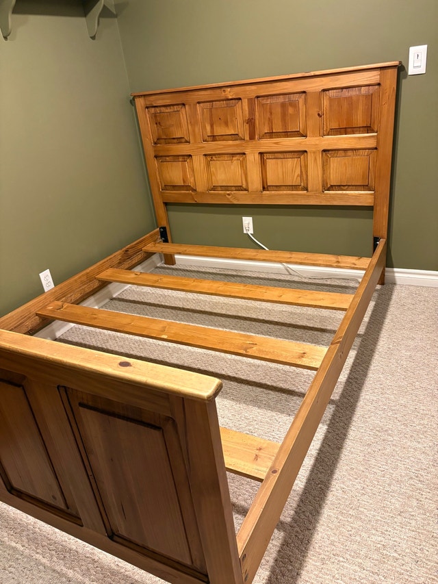 Solid Wood Queen Bed Frame - photo 2