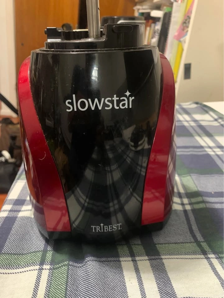 Tribest Slowstar SW-2000 Vertical Masticating Juicer - photo 4