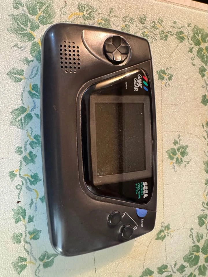 Sega Game Gear - photo 2