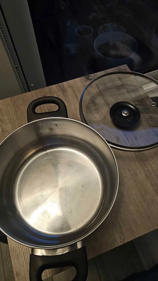 Stainless Steel Stock Pot with Glass Lid - photo 3