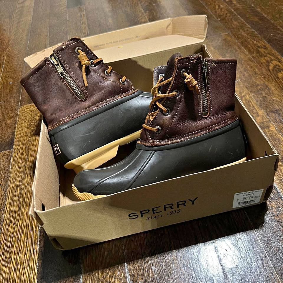 Sperry Brown Women’s Boots