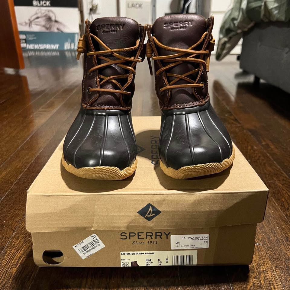 Sperry Brown Women’s Boots - photo 2
