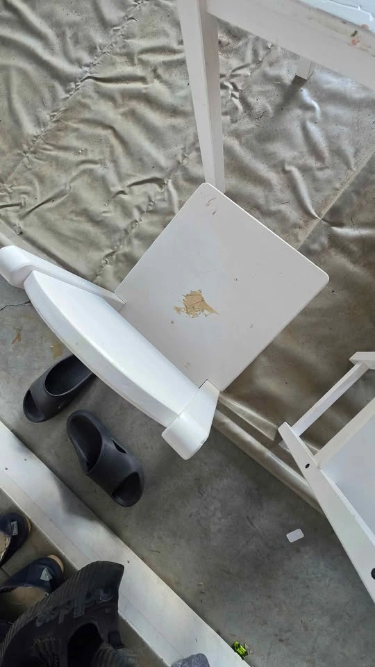 IKEA Sundvik Kids Table and Chairs - photo 3