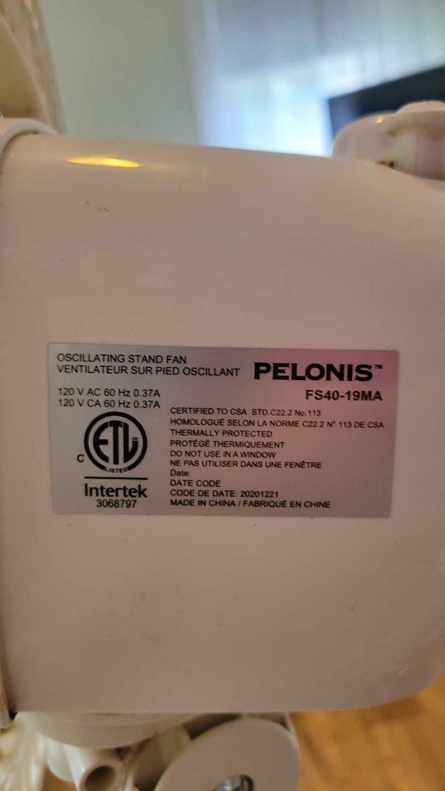 Pelonis Oscillating Stand Fan - photo 2