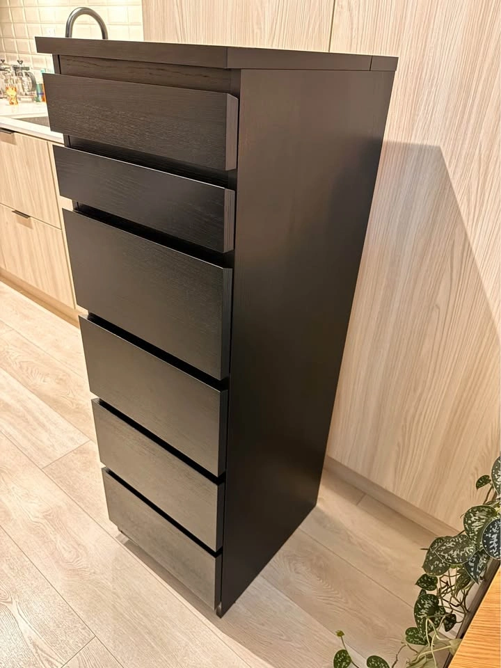 IKEA MALM Tall 6-Drawer Dresser with Mirror – Black-Brown - photo 3